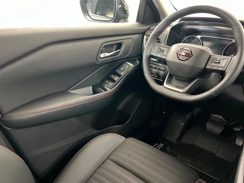 New 2026 Nissan Rogue SV AWD/4WD image 11