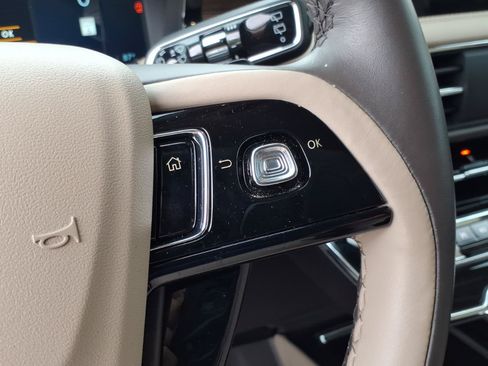 Used 2024 Lincoln Corsair Reserve FWD image 24