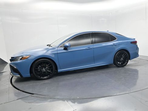 Used 2023 Toyota Camry XSE w/ Navigation Package FWD image 4