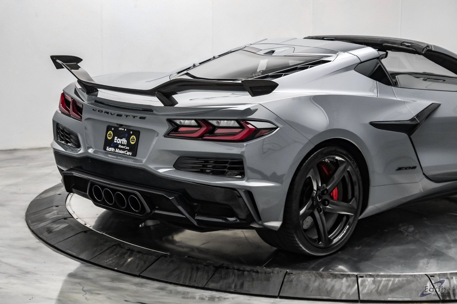 Used 2025 Chevrolet Corvette Z06 w/ Z07 Performance Package RWD image 27