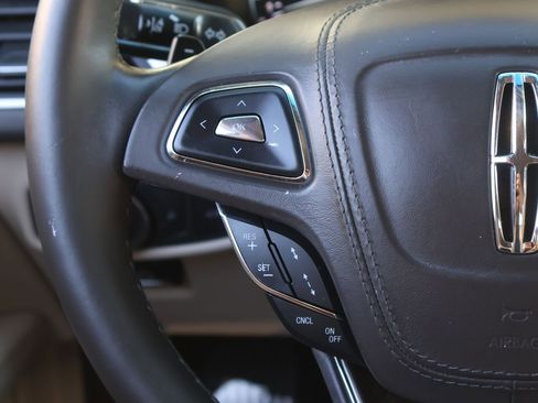 Used 2019 Lincoln MKZ Reserve image 18