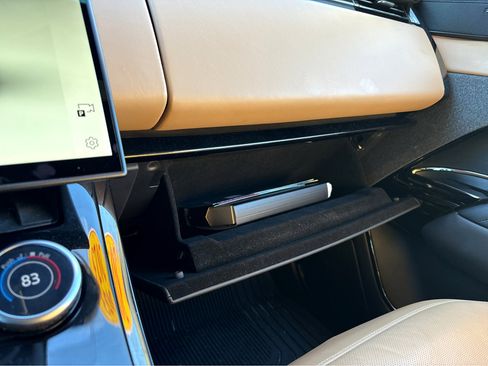 Used 2023 Land Rover Range Rover Sport SE Dynamic image 19