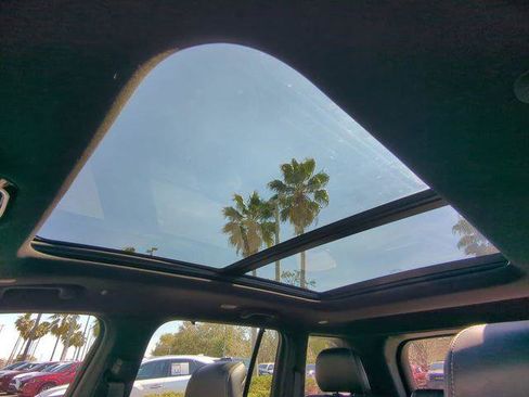 Certified 2023 Jeep Grand Cherokee Overland w/ Luxury Tech Group IV image 24