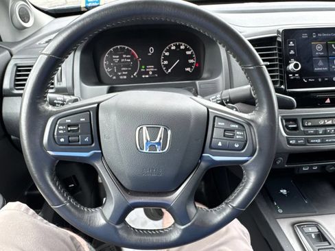 Used 2025 Honda Ridgeline Sport image 23
