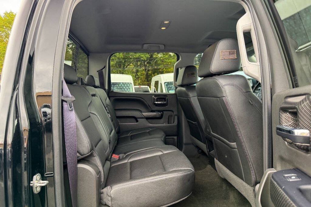 Used 2016 GMC Sierra 1500 SLT w/ SLT Preferred Package AWD/4WD image 17