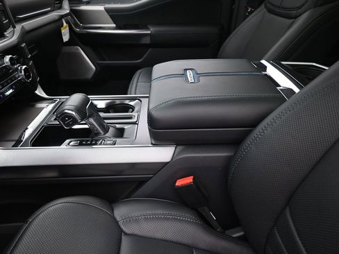 New 2025 Ford F150 Platinum w/ Equipment Group 702A High image 21