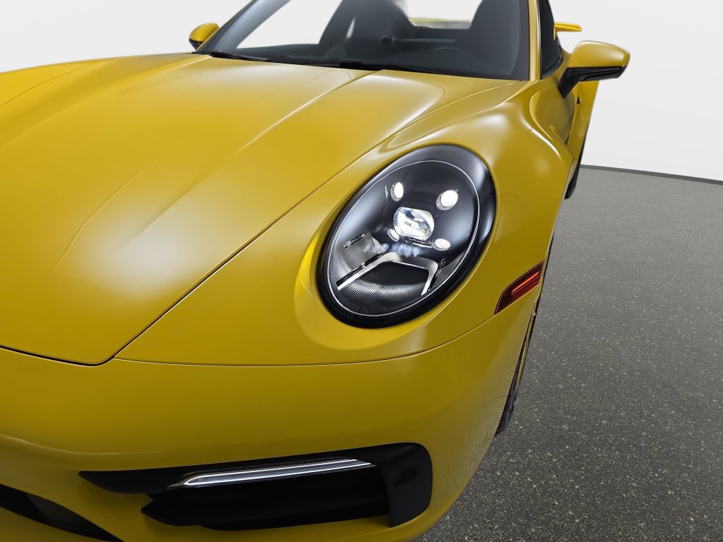 Used 2023 Porsche 911 Carrera RWD image 32