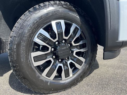 New 2026 GMC Sierra 2500 Denali Ultimate AWD/4WD image 2