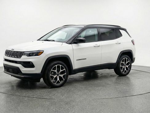 Used 2025 Jeep Compass Limited AWD/4WD image 3