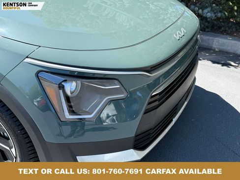 Used 2023 Kia Niro EX FWD image 14