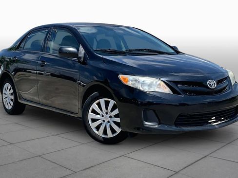 Used 2012 Toyota Corolla LE FWD image 3