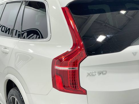 Used 2021 Volvo XC90 T6 Momentum w/ Advanced Package AWD/4WD image 36