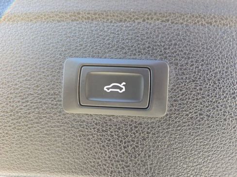 Used 2023 Audi Q5 2.0T Premium AWD/4WD image 16