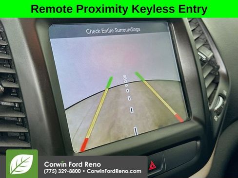 Used 2016 Jeep Cherokee Latitude w/ Comfort/Convenience Group image 13