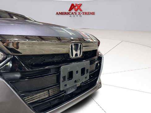 Used 2019 Honda Accord Sport image 11