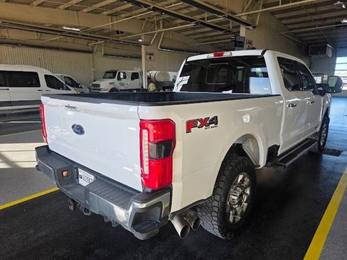 Used 2023 Ford F250 Lariat w/ Chrome Package image 7