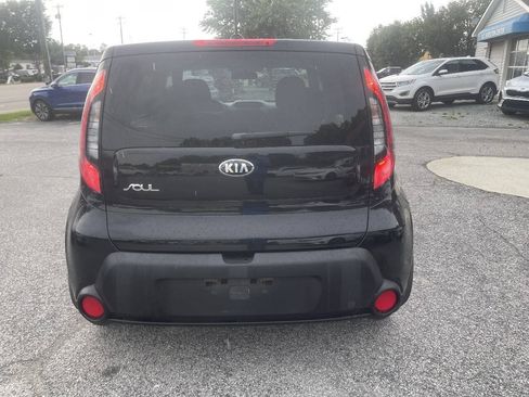 Used 2016 Kia Soul FWD image 8