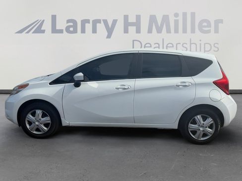 Used 2015 Nissan Versa Note SV FWD image 2