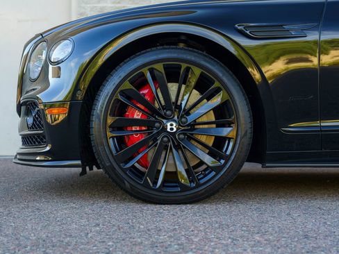 Used 2024 Bentley Flying Spur W12 AWD/4WD image 38