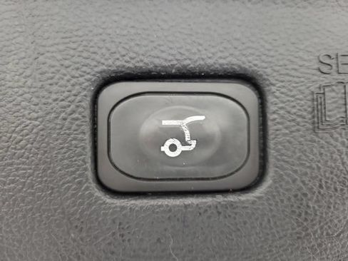 Used 2023 Ford Edge SEL w/ Convenience Package AWD/4WD image 10