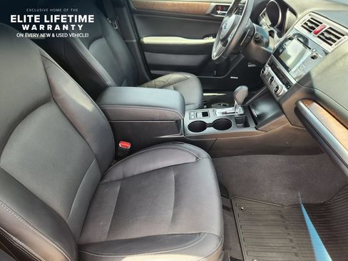 Used 2017 Subaru Outback 3.6R Limited AWD/4WD image 13