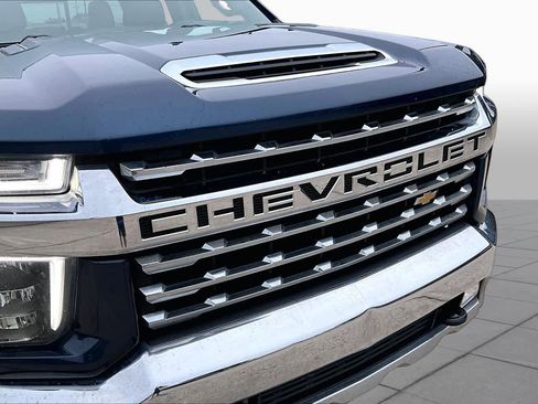 Used 2021 Chevrolet Silverado 2500 LTZ w/ LTZ Convenience Package AWD/4WD image 30