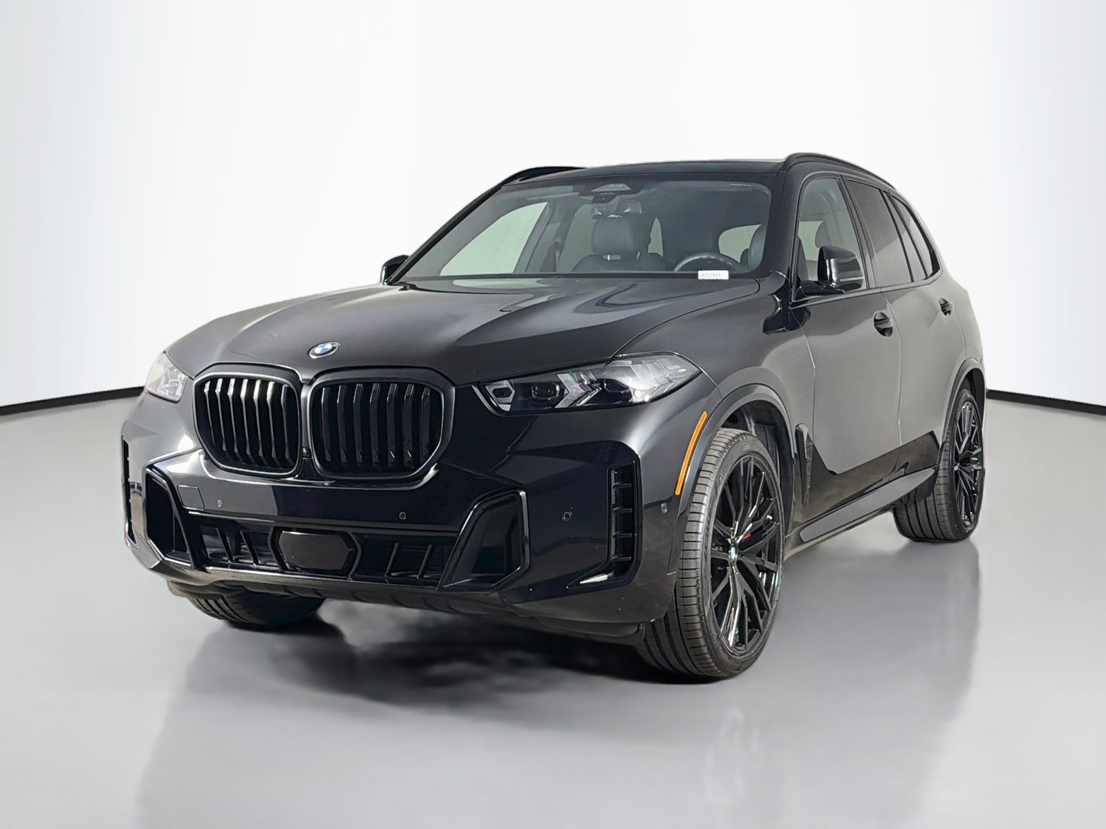 Certified 2024 BMW X5 sDrive40i w/ M Sport Package RWD image 3