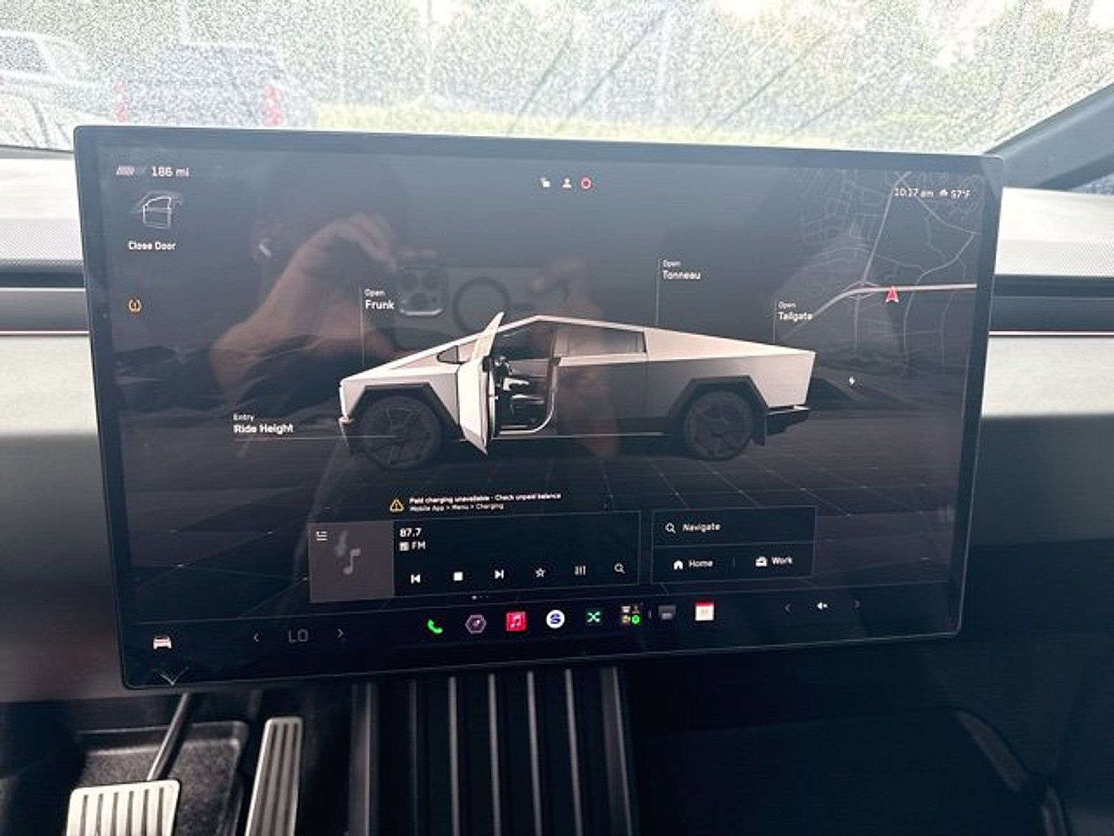 Used 2025 Tesla Cybertruck AWD Crew Cab image 15