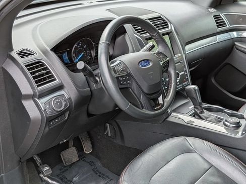 Used 2019 Ford Explorer Sport AWD/4WD image 12