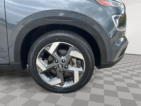 Certified 2023 Hyundai Venue SEL FWD image 12