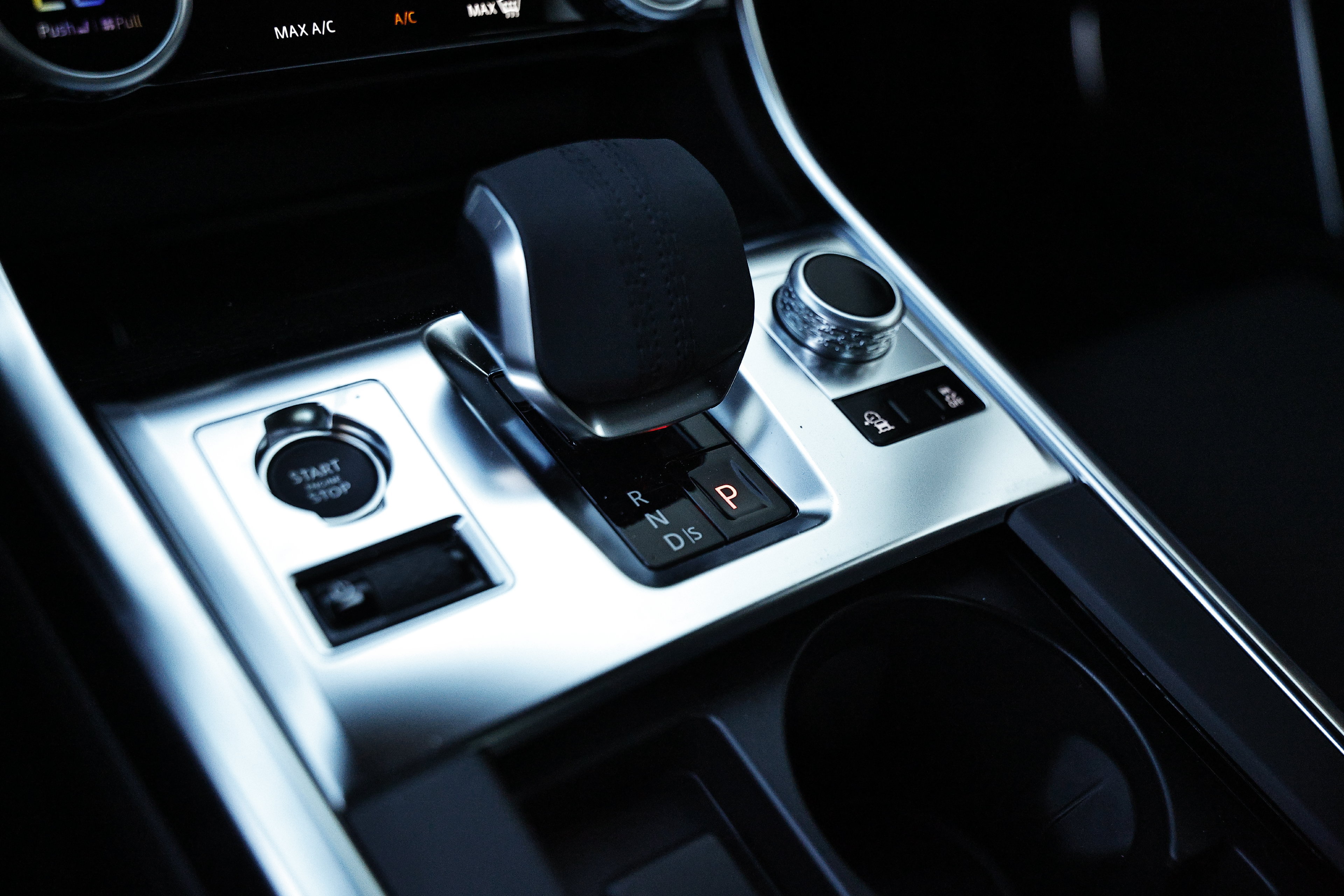New 2024 Jaguar XF R-Dynamic SE AWD/4WD image 49