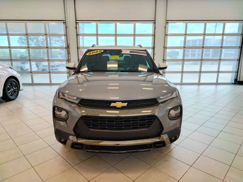 Used 2022 Chevrolet TrailBlazer ACTIV w/ Sun and Liftgate Package FWD image 8