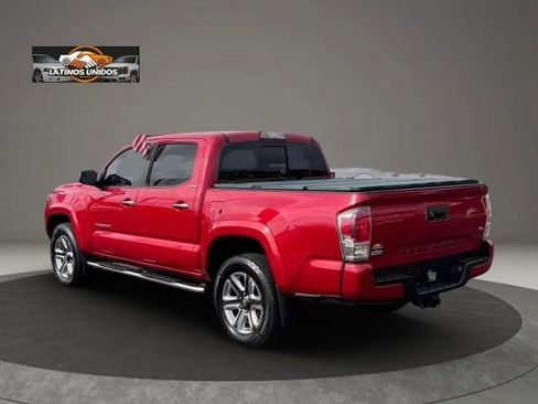 Used 2017 Toyota Tacoma Limited w/ Tow Package RWD image 4