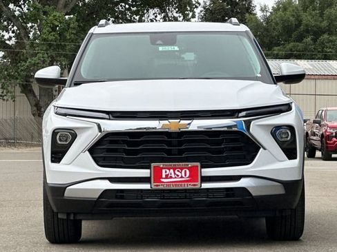 New 2026 Chevrolet TrailBlazer LT w/ Convenience Package AWD/4WD image 12