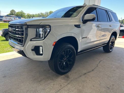 Used 2022 GMC Yukon AT4 AWD/4WD image 4