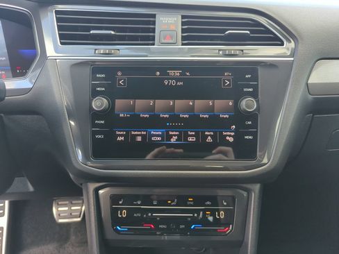 Used 2023 Volkswagen Tiguan SE R-Line FWD image 34