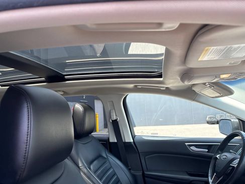 Used 2020 Ford Edge SEL w/ Convenience Package FWD image 5