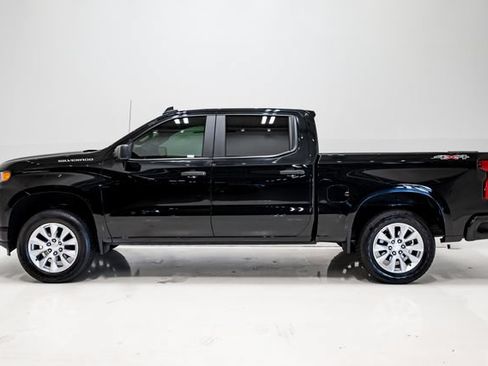 Used 2021 Chevrolet Silverado 1500 Custom AWD/4WD image 24