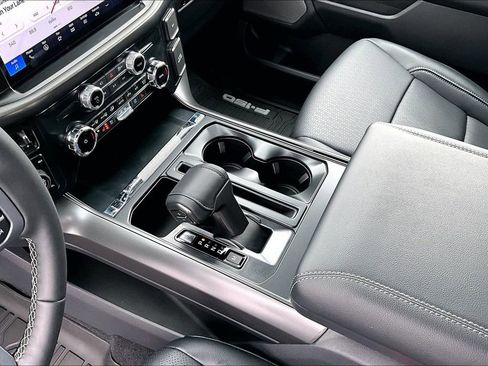 New 2025 Ford F150 Lariat w/ Equipment Group 501A Mid image 25