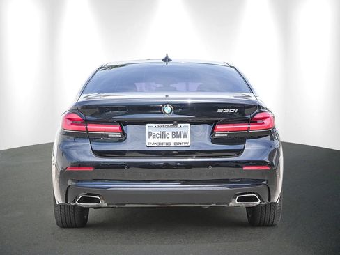 Certified 2023 BMW 530i w/ Convenience Package RWD image 5