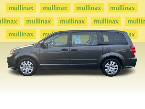 Used 2016 Dodge Grand Caravan American Value Package w/ UConnect Hands-Free Group image 11