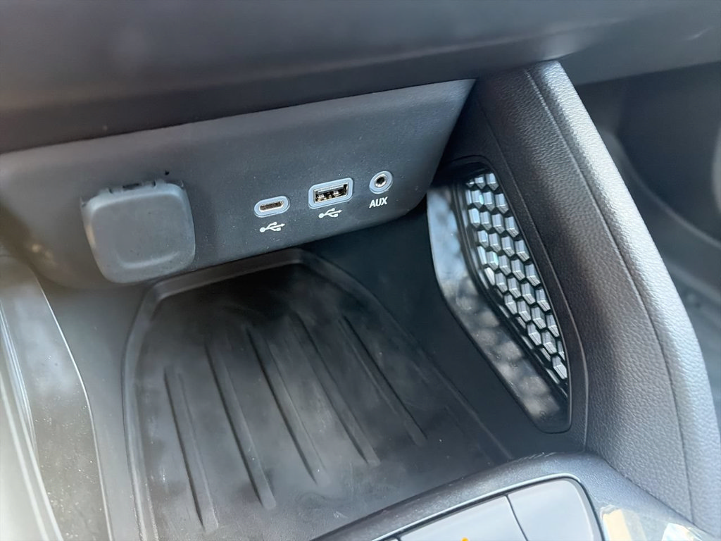Used 2023 Chevrolet TrailBlazer LT FWD image 19