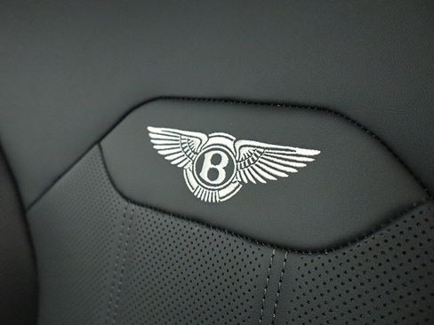 New 2025 Bentley Bentayga image 34