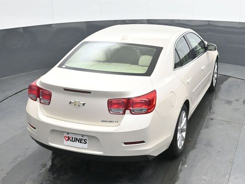 Used 2013 Chevrolet Malibu LT image 22