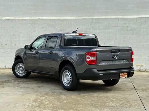 New 2025 Ford Maverick XL image 3