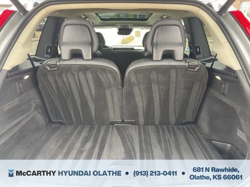 Used 2016 Volvo XC90 T6 Momentum w/ Momentum Plus Package image 23