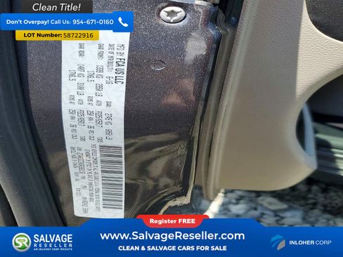 Used 2016 Dodge Grand Caravan SXT FWD image 17