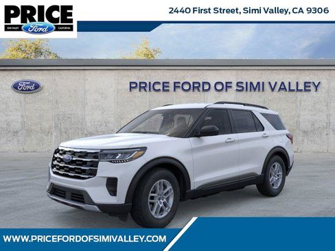 Used 2026 Ford Explorer Active RWD image 1