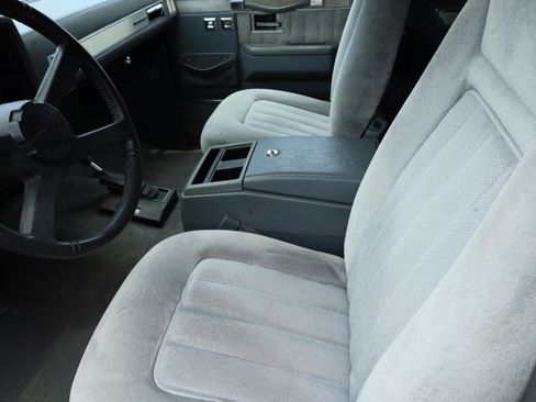 Used 1990 Chevrolet Blazer 4WD image 14