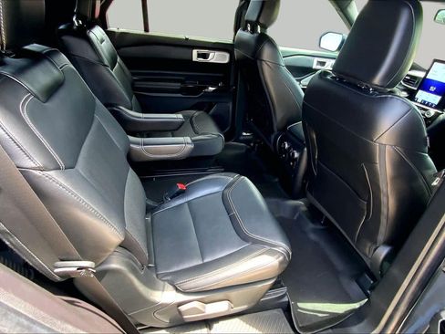 Used 2022 Ford Explorer ST w/ Equipment Group 401A AWD/4WD image 19